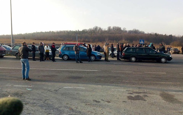 На Львовщине разблокировали подъезды к границе