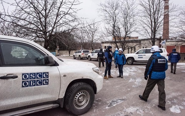 В ЛНР скаржаться на відсутність мобільного зв язку