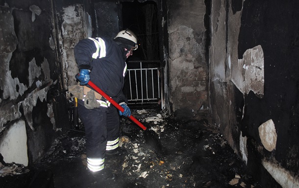 У Миколаєві через пожежу евакуювали півсотні людей