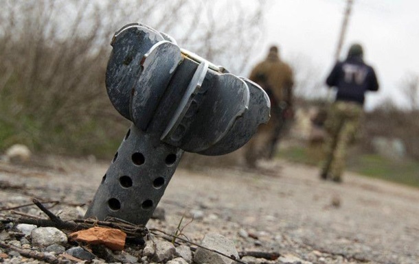 На Донбасі внаслідок обстрілів загинув військовий
