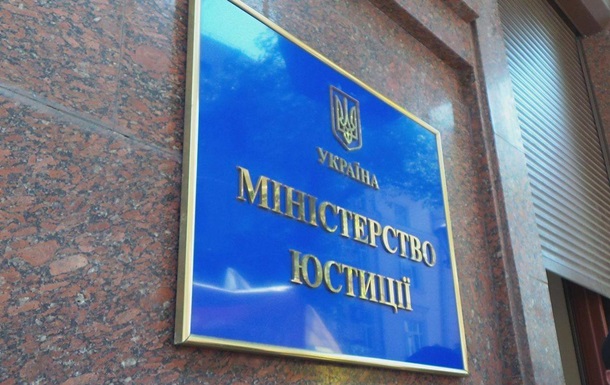В Україні спростили реєстрацію ФОП для іноземців