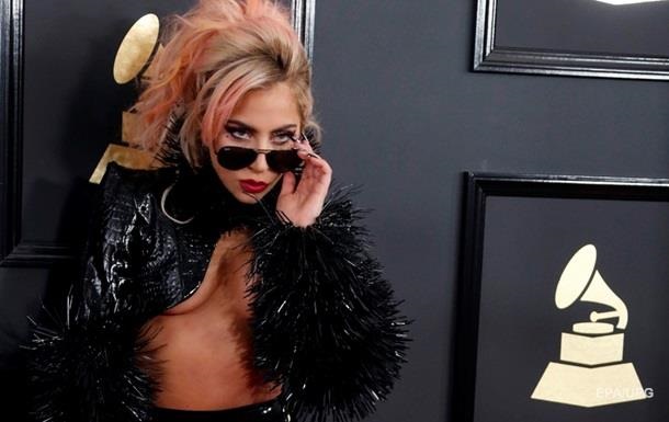 Леди Гага отменила тур по Европе