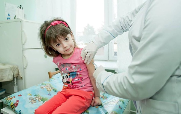 ЮНИСЕФ закупил для Украины более миллиона вакцин от кори
