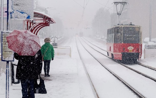 Погода в Україні: ожеледиця і невеликий сніг