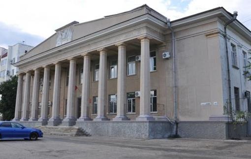 Суд Евпатории выслал из Крыма 23 украинцев
