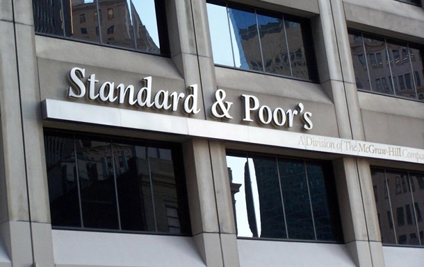 S&P підвищило кредитний рейтинг Росії