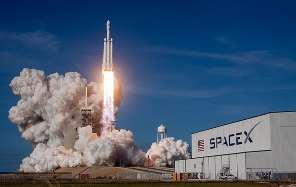 SpaceX відклала запуск іспанського супутника