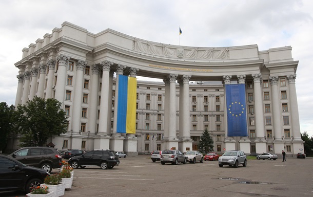Украина передала в ЕС списки причастных к организации выборов в Крыму – СМИ
