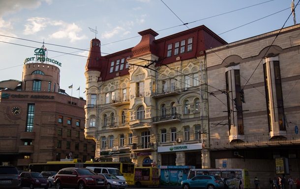 Жители Киева не захотели переименовывать площадь Льва Толстого