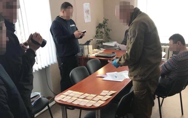 У Донецькій ВЦА за хабар затримали чиновника
