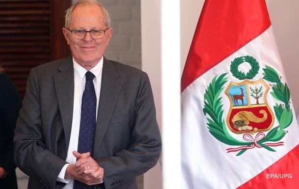 Президент Перу подал в отставку 