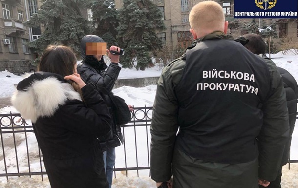 ГПУ задержала на взятке чиновника Минобороны