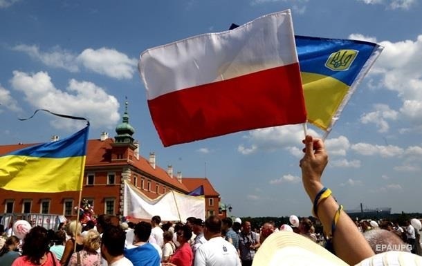 Більшість українців у Польщі не працюють на задекларованій роботі