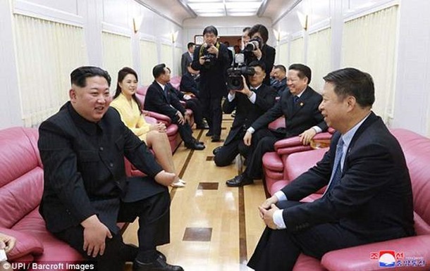 СМИ показали секретный поезд Ким Чен Ына изнутри