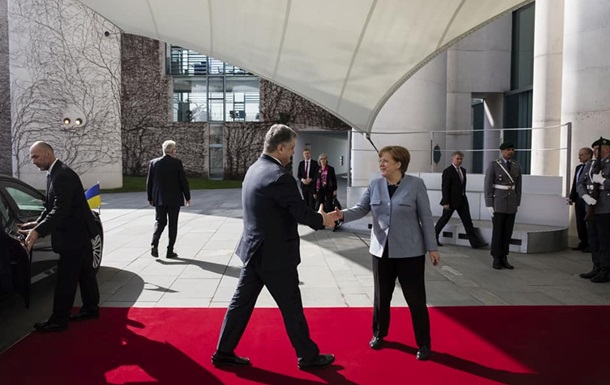 Порошенко почав переговори з Меркель