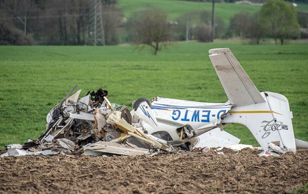 В Германии столкнулись два самолета, есть погибшие