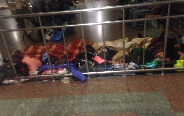 Мережу обурив табір ромів на київському вокзалі