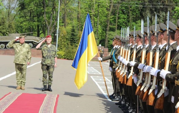 Комитет НАТО готов поддерживать Киев оружием
