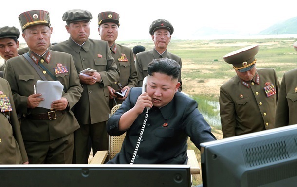Між лідерами КНДР і Південної Кореї встановили прямий зв язок