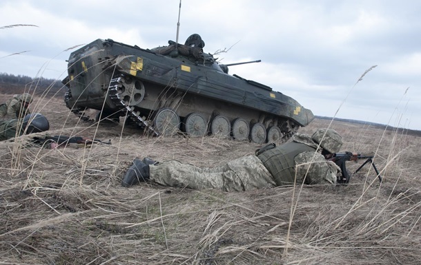 Сепаратисты обстреляли из танка район КПВВ Гнутово