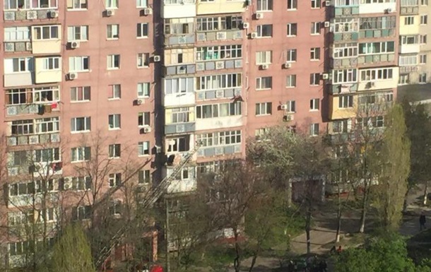 Под Одессой женщина выжила после падения с шестого этажа