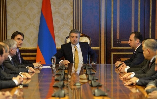 В Армении четыре министра ушли в отставку
