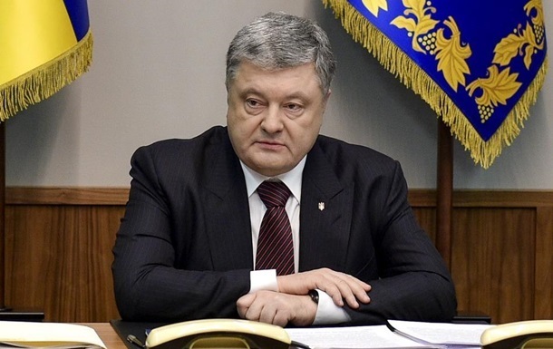 Порошенко доручив сприяти поверненню українських туристів з Єгипту