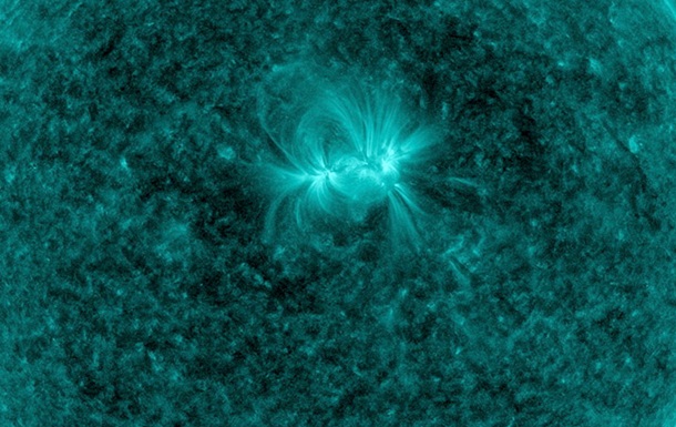 NASA показало відео з  блакитним  Сонцем