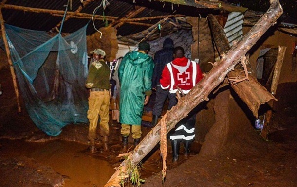 У Кенії при прориві греблі загинули понад 20 людей