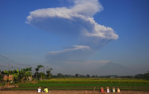 В Індонезії сталося виверження вулкана Мерапі
