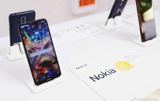 З явилися нові фото клону iPhone X від Nokia