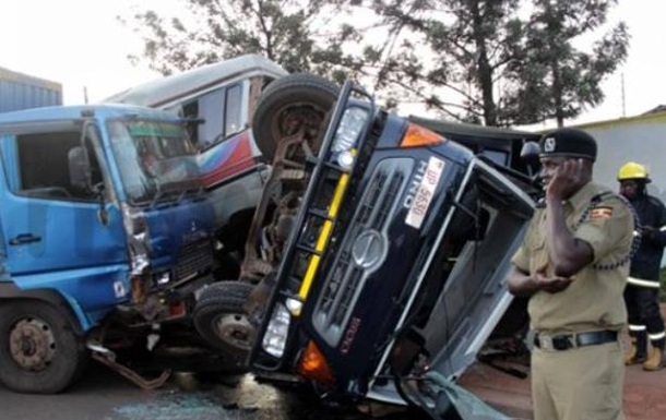 Жертвами ДТП с автобусом в Уганде стали 48 человек