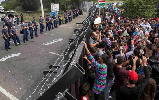 Уряд Угорщини пропонує ув язнювати за допомогу нелегальним мігрантам