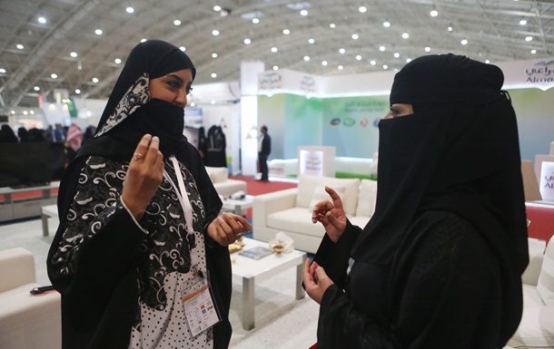 Женщина в Саудовской Аравии впервые получила водительские права