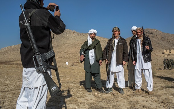 Талибан впервые за 17 лет согласился на перемирие