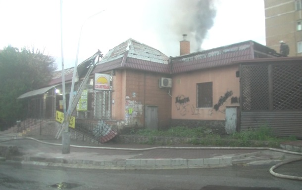 Под Харьковом неизвестные подожгли кафе
