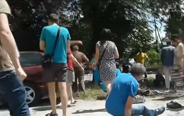 В Запорожье авто столкнулось с маршруткой: есть жертвы 