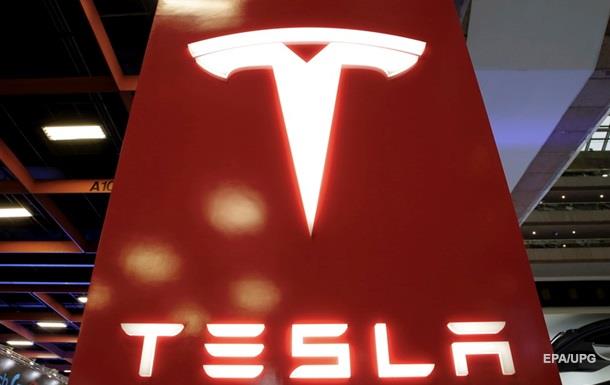 Tesla уволит четыре тысячи сотрудников