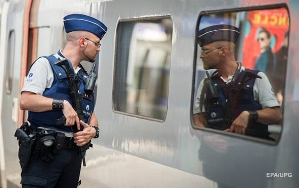Во Франции задержали десять человек за подготовку нападений на мусульман