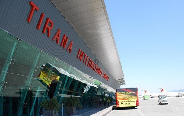 Из Албании смогли вылететь все украинские туристы