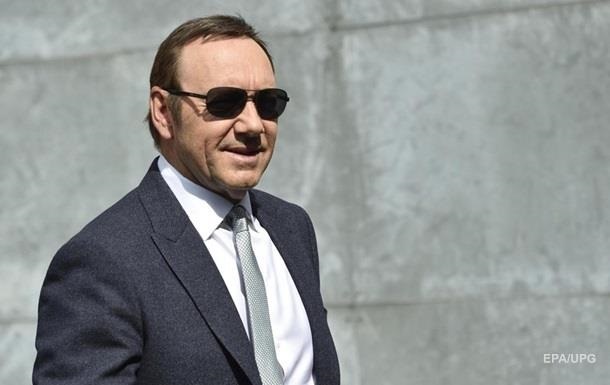   Kevin Spacey is again accused of sexual harassment 