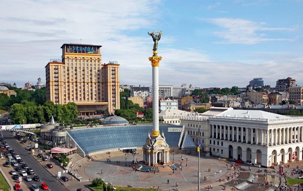 На даху готелю Україна на Майдані знайшли кулі