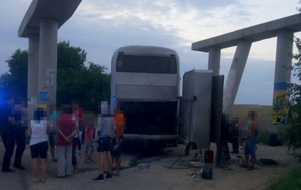 В Одесской области загорелся автобус с детьми 