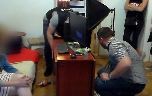 У Києві ліквідували віртуальну порностудію
