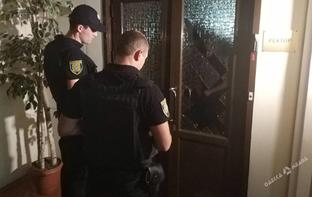 В Одессе захватили ректорат медуниверситета