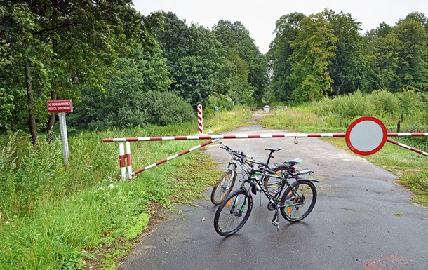 Велотуристы из Нидерландов нарушили границу с Украиной ради фото 