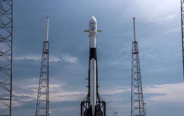 SpaceX запустила ракету Falcon 9 з комунікаційним супутником