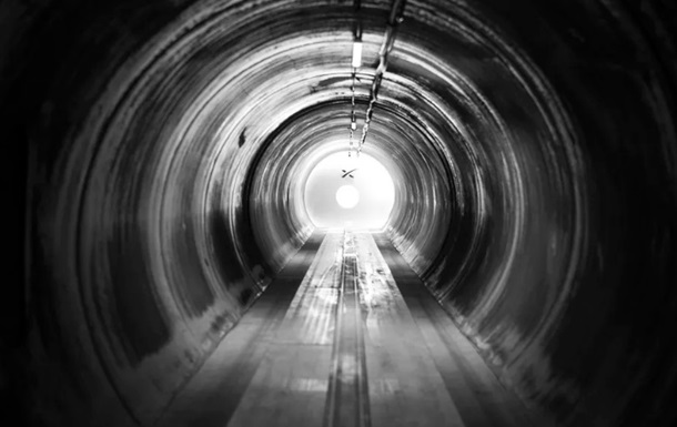 Капсулу Hyperloop розігнали до 457 кілометрів на годину