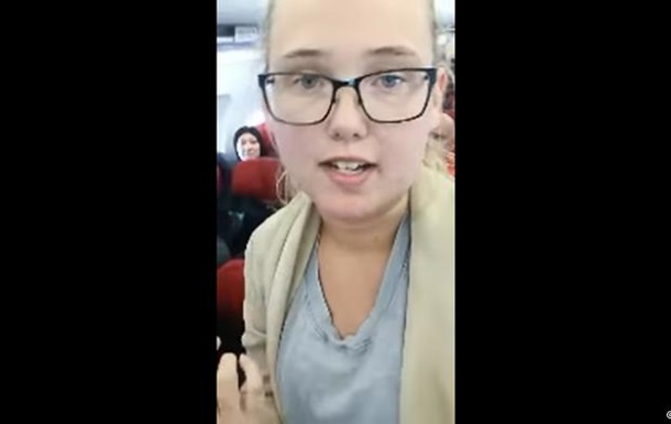 У Швеції студентка затримала літак, аби запобігти висланню афганця