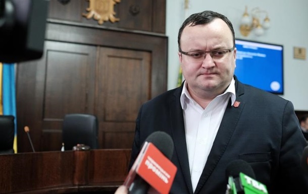 Горсовет Черновцов уволил мэра города